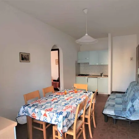 In 24833 Apartment *