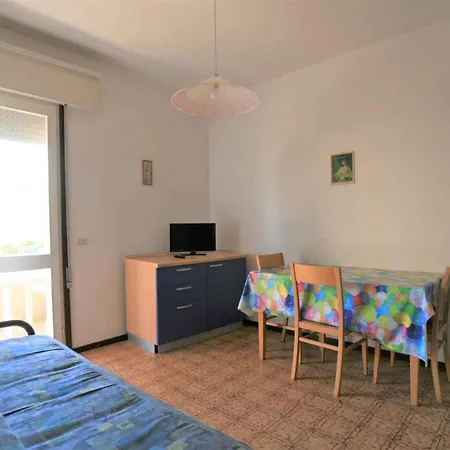 In 24833 Apartment