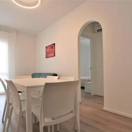 Apartment In 24833
