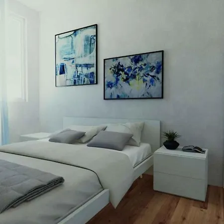 In 24833 Apartment *