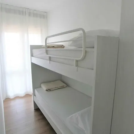 Apartment In 24833 *