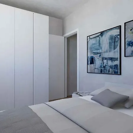 Apartment In 24833
