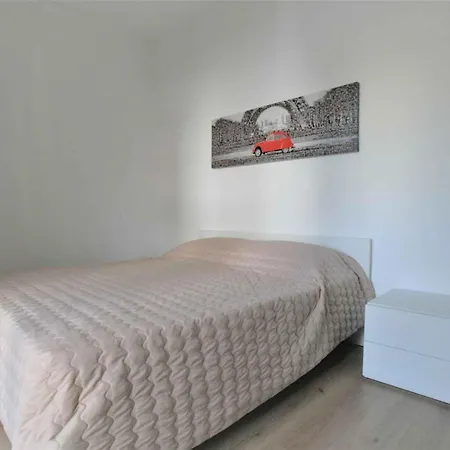 Apartamento In 24833